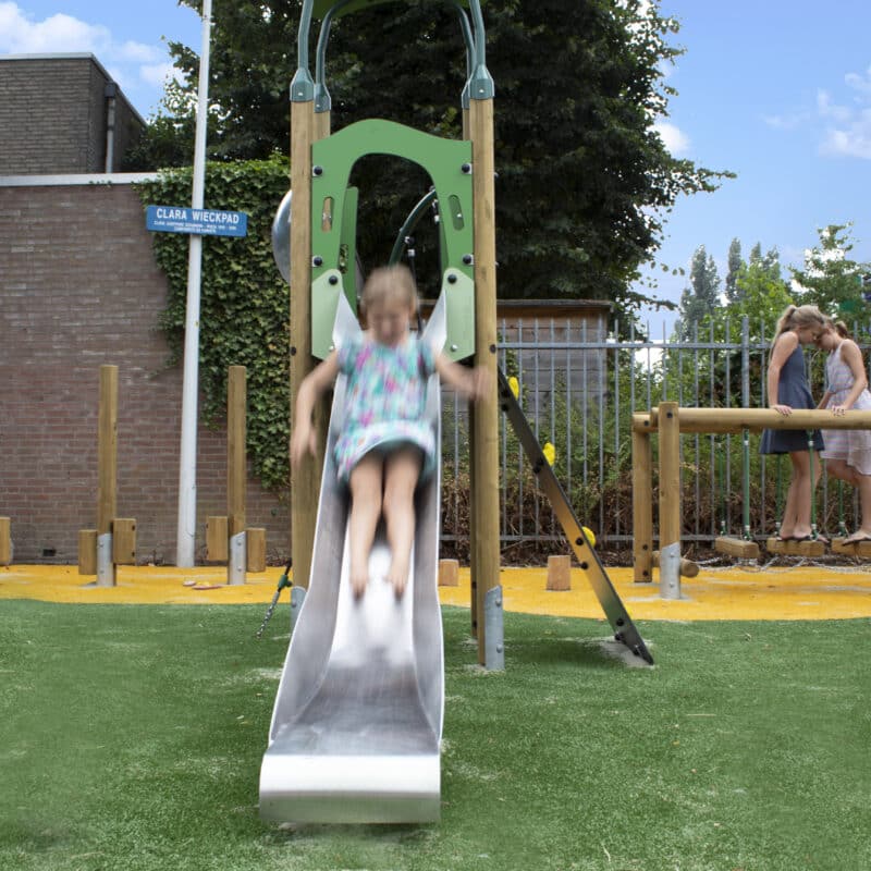 Speelplaats Clara Wieckpad in de Gemeente Leiden
