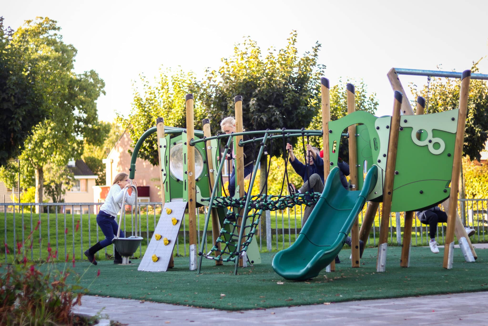 klimtoestellen schoolplein