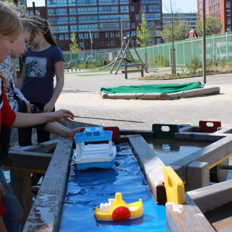 schoolplein waterbaan